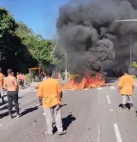 Imagem ilustrativa da imagem Protesto após tiros fecha estrada na Região Oceânica de Niterói