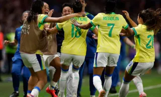 Imagem ilustrativa da imagem Seleção feminina vence a França e vai à semifinal na Olimpíada