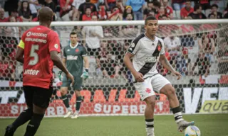 Imagem ilustrativa da imagem Vasco e Athletico-PR fecham a 24ª rodada do Brasileirão