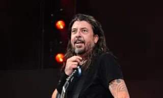 Imagem ilustrativa da imagem Vocalista do Foo Fighters faz revelação surpreendente; confira