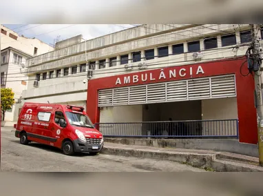 Pai e filha foram abordados por homens de fuzil