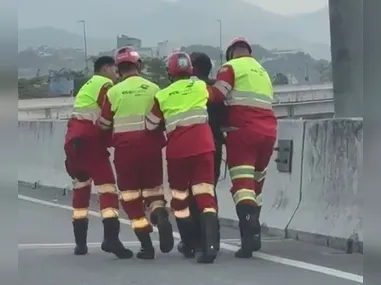 Imagem ilustrativa da imagem O que acontece quando um andarilho é pego na Ponte Rio-Niterói?