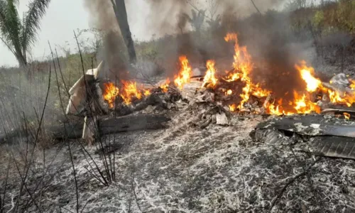 Avião caiu em uma zona rural do Mato Grosso