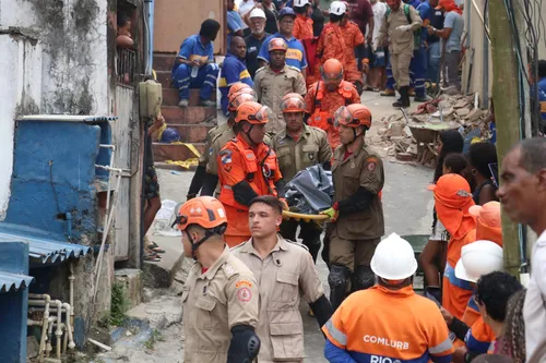 O corpo de Creusa foi localizado por equipes dos bombeiros por volta das 11h30