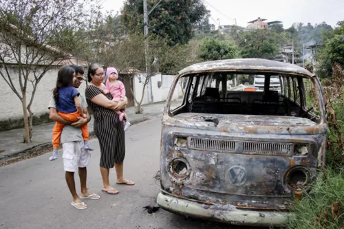 Casal dependia da Kombi para manter as necessidades das duas filhas