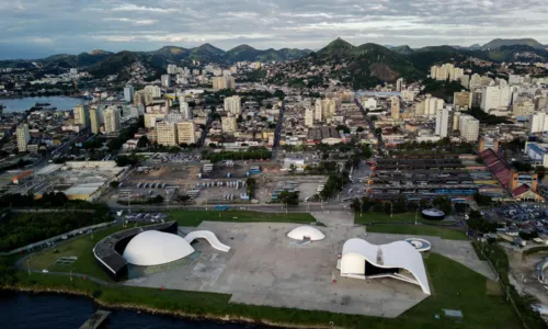 As atividades acontecem na Praça do Povo