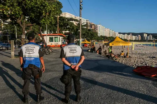 Agentes do Segurança Presente fican 30 minutos baseados e 30 minutos patrulhando a orla