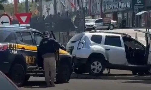 Os disparos ocorreram entre uma equipe da PRF e os ocupantes de um carro