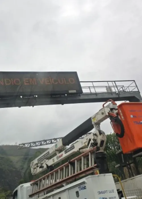 Equipes da concessionária Lamsa fizeram atendimentos no local