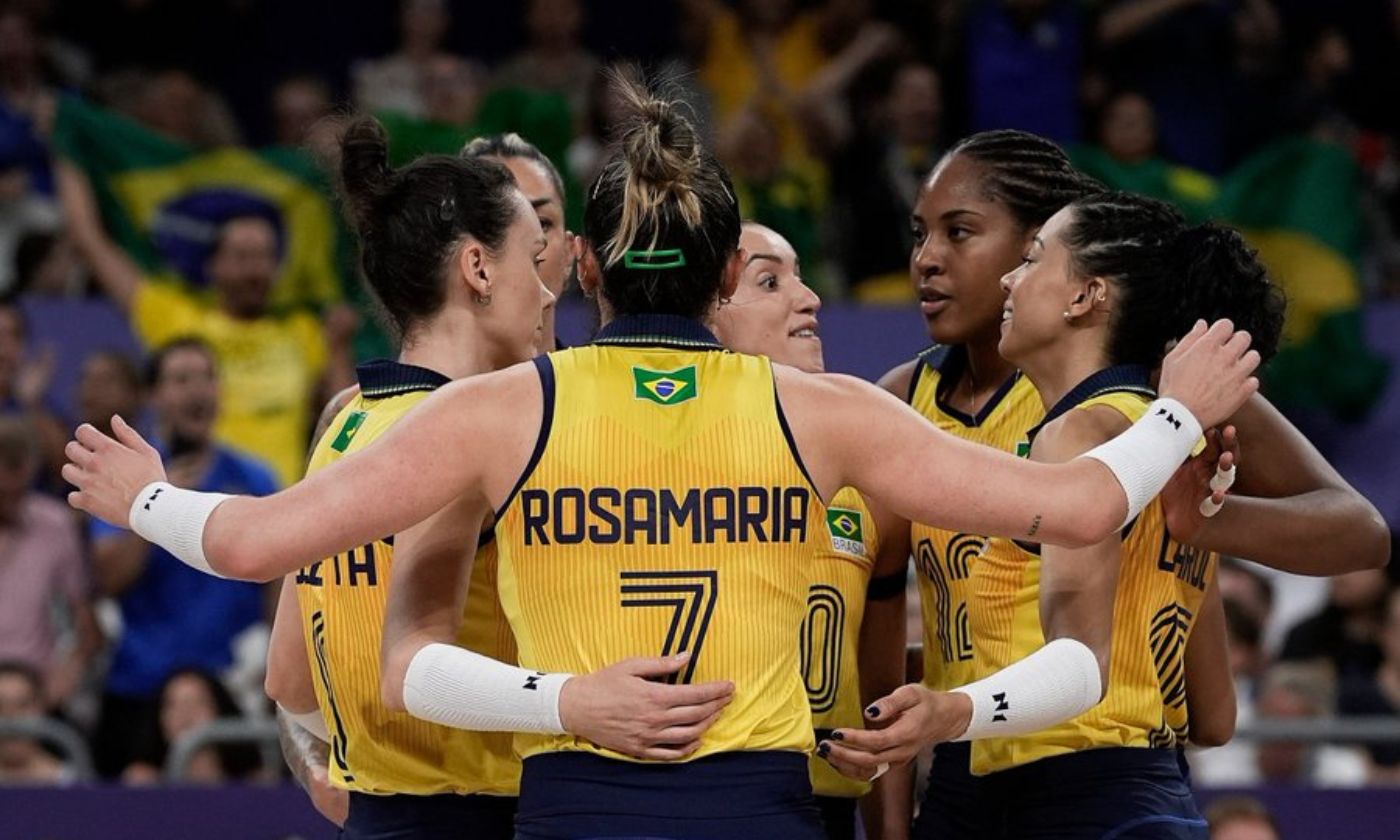 Brasil para nos Estados Unidos e vai lutar pelo bronze no vôlei