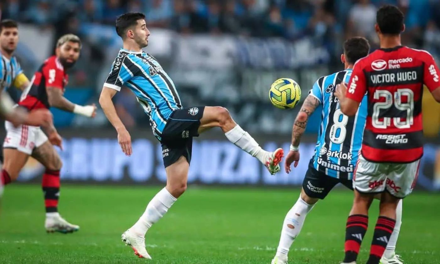 Flamengo deve poupar titulares contra o Grêmio; veja escalação