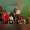 Apresentador chamou a cantora de "pobre macaca"
