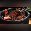 Imagem ilustrativa da imagem Feijoada simples e rápida pra gringo nenhum botar defeito