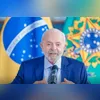 Dois homens armados abordaram a motorista do veículo