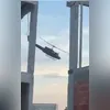 Helicóptero blindado sobrevoando a área não intimidou público em forró