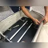Homem foi flagrado com os cabos