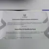 Jacqueline Bacellar chegou acompanhado do advogado