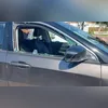 Armas falsas foram apreendidas com a dupla