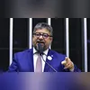 Presidente Lula assinou a Lei ao lado do ministro André Fufuca (Esporte), a deputada Erika Kokay (autora da lei), a senadora Eliziane Gama e a ministra Macaé Evaristo (Direitos Humanos e Cidadania)