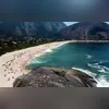 Em Itaipu, o mar calmo atraiu pessoas de todas as idades