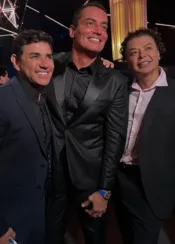 Léo Dias celebra 50 anos com amigos