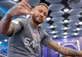 Neymar volta a ser relacionado após um ano lesionado