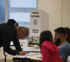 Abstenção em alta acende alerta; Cármen Lúcia quer entender causa