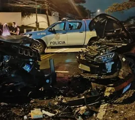 Acidente deixa ferido em Niterói; um dos motoristas fugiu