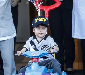 Menino Gui concorre a prêmio da Fifa de melhor torcedor do mundo; vídeo