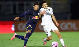 Imagem ilustrativa da imagem Botafogo amplia vantagem e mantém liderança isolada no Brasileirão