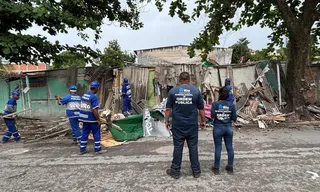 Imagem ilustrativa da imagem Construções irregulares são demolidas na Zona Oeste do Rio