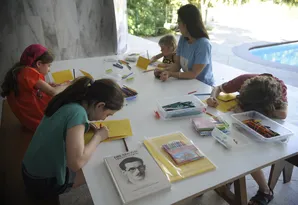 Imagem ilustrativa da imagem De graça! Oficinas de desenho e pintura para crianças em Niterói