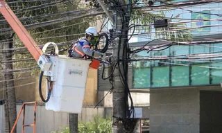 Imagem ilustrativa da imagem Enel informa que energia foi '100% normalizada' em Niterói