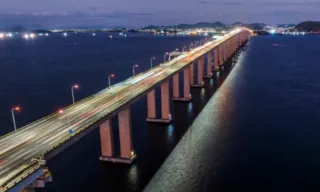 Imagem ilustrativa da imagem Exposição gratuita celebra 50 anos da Ponte Rio-Niterói