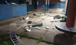 Imagem ilustrativa da imagem Mais um colégio é invadido e furtado em Niterói; veja fotos da destruição