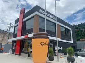 Imagem ilustrativa da imagem McDonald’s abre mais de 50 vagas de emprego em Niterói e SG