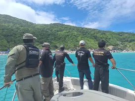 Imagem ilustrativa da imagem PF mira acusados de pesca ilegal em Arraial do Cabo