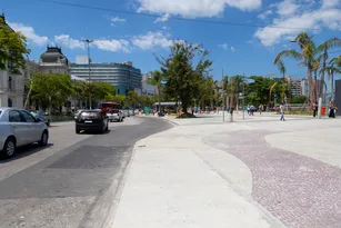 Imagem ilustrativa da imagem Pontos para táxis e carros de app mudam de lugar em Niterói