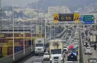 Imagem ilustrativa da imagem Saída para o feriadão: saiba como está o trânsito na Ponte e BR-101