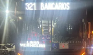 Imagem ilustrativa da imagem Três adolescentes apreendidos após roubo a ônibus no Rio