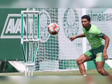 Jhon Arias está valorizado no mercado do futebol