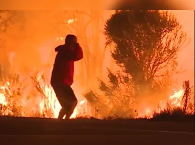 O incêndio começou no último dia 7 e, com os ventos, se espalhou pelas cidades