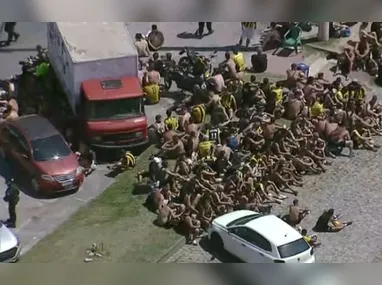 Torcedores do time Peñarol, do Uruguai, envolvidos em confusão