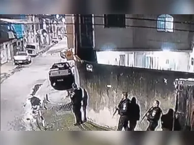 Vítima foi resgatada e levada ao Heat. O agressor foi detido na 73ª DP, em Neves