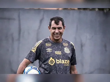 Carille estava no Santos e chega com contrato de um ano