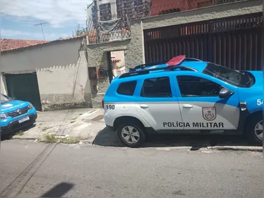 Imagem ilustrativa da imagem Vídeo mostra ladrão em ação em rua de Niterói; veja imagens