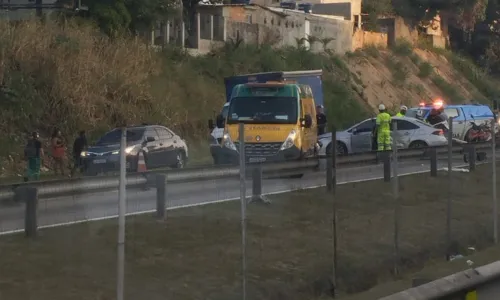 Motociclista levado ao Hospital Estadual Azevedo Lima (Heal), em Niterói