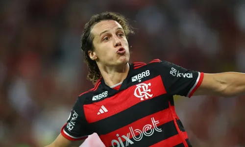 David Luiz se mostrou insatisfeito na maneira que foi conduzida sua saída do Flamengo