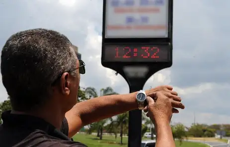 Silveira destacou que o horário de verão é uma política pública aplicada mundialmente