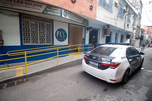 Mulher foi presa em Belford Roxo, na Baixada Fluminense